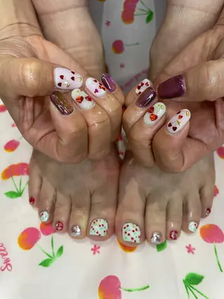ネイル LAVISH 大和店 🤱子連れ大歓迎のネイルデザイン