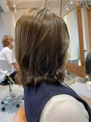 ミディアム カラー 似合わせレイヤー 阿波座/ふじむらのヘアスタイル