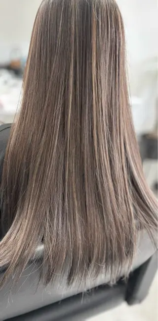 ロング Lumo Yu-kiのヘアスタイル
