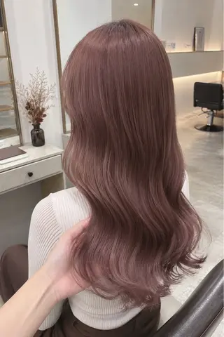 ロング カラー 韓国×艶ハイトーンが かわいい✨️リオ🍒のヘアスタイル