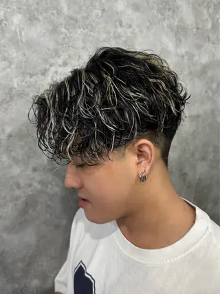カラー パーマ メンズ メンズパーマ特化 店長望月謙二郎のヘアスタイル
