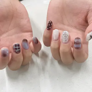 ネイル Chiot ( シオ )のネイルデザイン