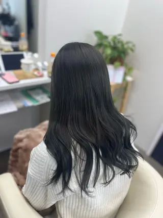 ロング フジワラ ヤスのヘアスタイル