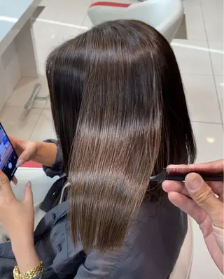 ミディアム 髪質改善・縮毛矯正 大石　郷のヘアスタイル