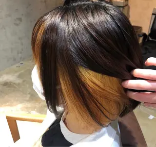 ショート カラー lore umeのヘアスタイル