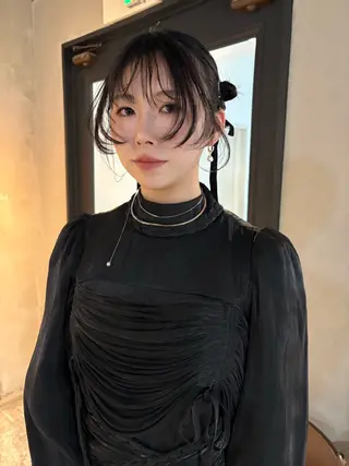 ミディアム カラー ツキノキ ミナのヘアスタイル