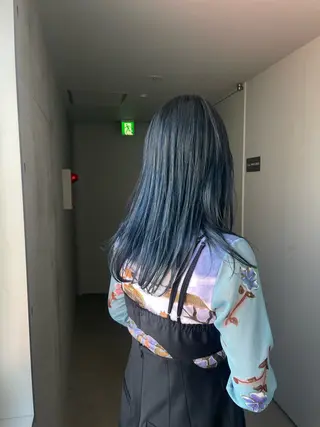 カラー 佐伯 和佳のヘアスタイル