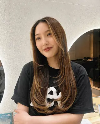 ロング Zina天神🌻 Honokaのヘアスタイル