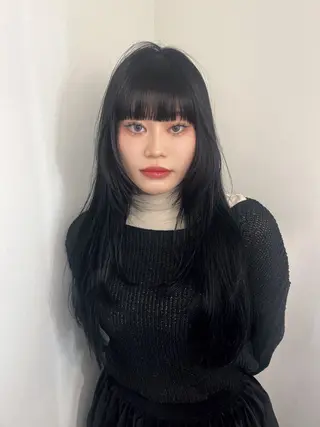 ロング カラー Airi 韓国y2k ハイレイヤーのヘアスタイル