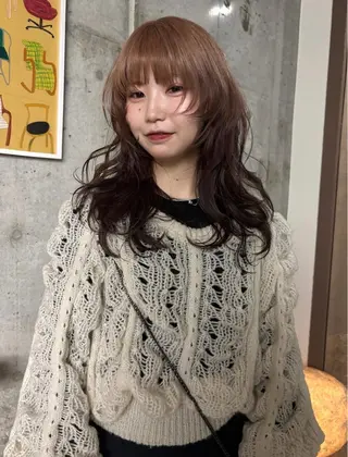 セミロング yuna☘️ 名古屋のヘアスタイル