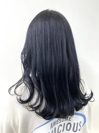 セミロング kai .のヘアスタイル