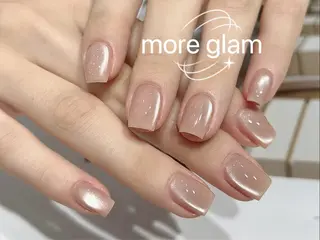 ミディアム more glam 原宿店のネイルデザイン