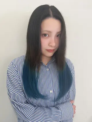ロング カラー ハイトーン🪼派手髪 mahoのヘアスタイル