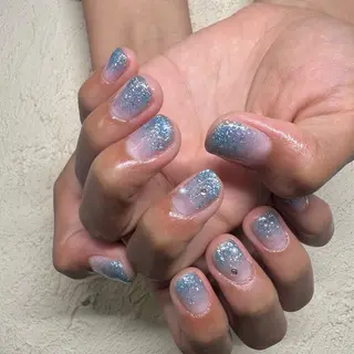 ネイル 🫧RaLa ⭐︎AYAKA🫧のネイルデザイン