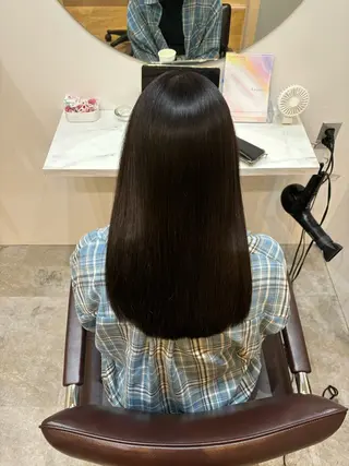 ロング 【髪質改善 艶髪】 布川 莉穂のヘアスタイル