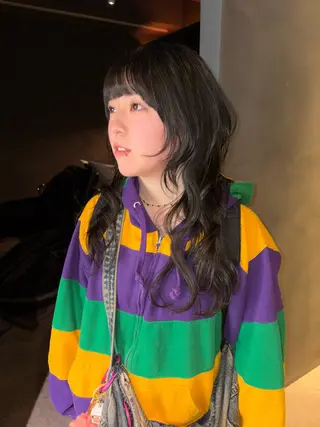 ロング 山本 夏樹のヘアスタイル