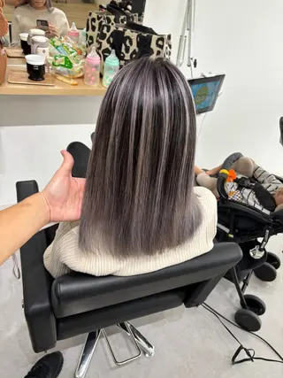 セミロング ケアブリーチ 黒瀬有汰のヘアスタイル