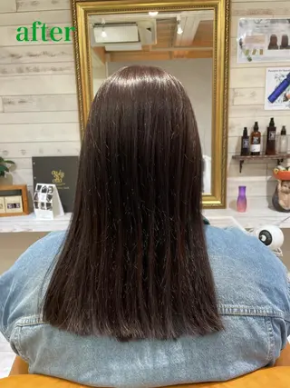 ロング カラー 紺谷 久美子のヘアスタイル