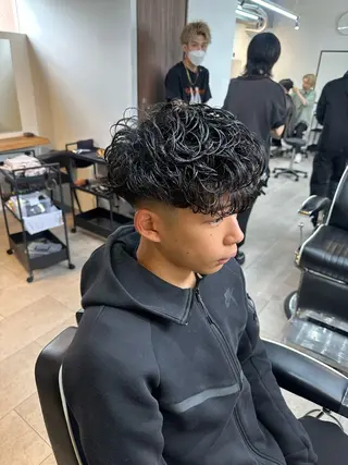 メンズ 大宮/海外風パーマ 🇺🇸隼也🇪🇸のヘアスタイル