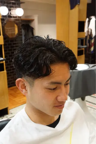 ショート パーマ メンズ 濵田 蘭のヘアスタイル