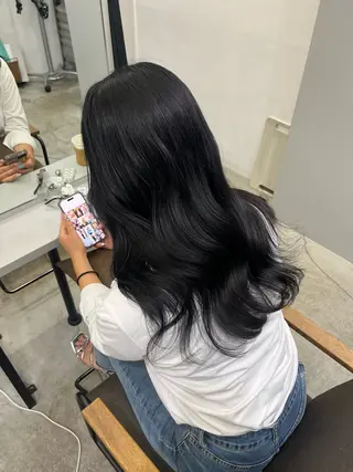 ロング カラー 韓国×艶ハイトーンが かわいい✨️リオ🍒のヘアスタイル