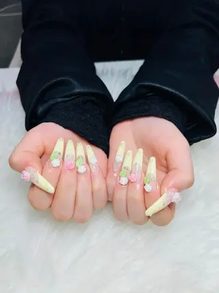 ネイル AURA NAIL 上前津のネイルデザイン