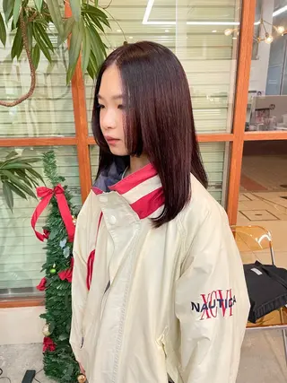セミロング カリン/ カット・ブリーチのヘアスタイル