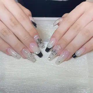 ネイル LUMINA NAYAのネイルデザイン
