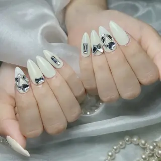 ネイル Hana✴︎ Labon Artのネイルデザイン
