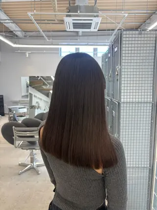 ロング M Y Uのヘアスタイル