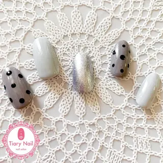 ネイル tiarynail K K🐼のネイルデザイン