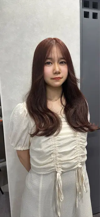 ロング 渡里 優菜のヘアスタイル