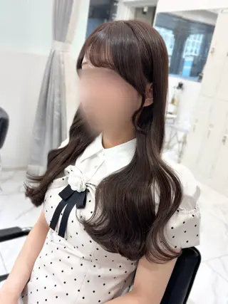セミロング カラー 盛れる顔まわり🤍 渋谷/Risa🎀のヘアスタイル
