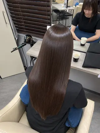 ロング 羽成 優衣菜のヘアスタイル
