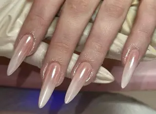 ロング T&D NailSalonのネイルデザイン