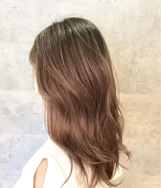 ロング カラー 髪質改善で 憧れの潤艶美髪にのヘアスタイル