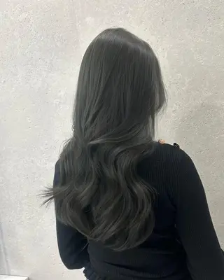 カラー 透明感グレージュ🩶 韓国ヘア🇰🇷横浜のヘアスタイル