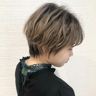 ショート カラー 似合わせ/レイヤー /ボブ/新谷のヘアスタイル