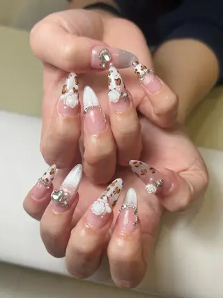 ネイル VAN NAIL 海老名展のネイルデザイン