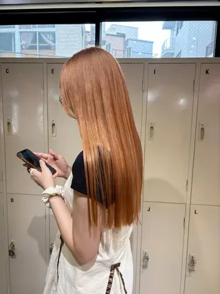 ロング カラー 🧤高明度ハイトーン 🧤莉音のヘアスタイル