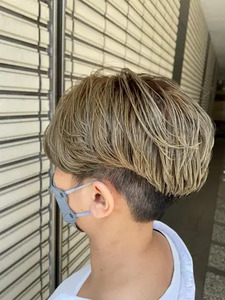 ショート カラー NINE+/代表 ブリーチ特化型サロンのヘアスタイル