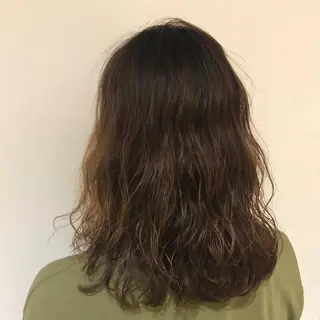 セミロング パーマ 庄司 美佑樹のヘアスタイル