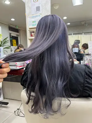 ロング ウィリアム シュウのヘアスタイル