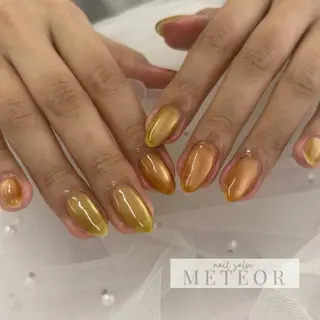 ネイル METEOR💫 staffのネイルデザイン