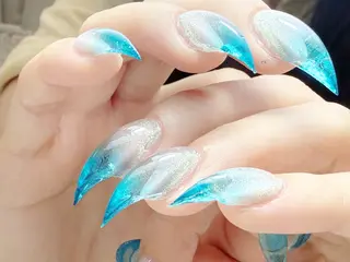 セミロング 28nails .thaoのネイルデザイン