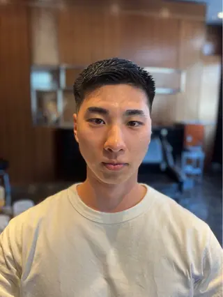 ショート メンズ 東 峻平のヘアスタイル