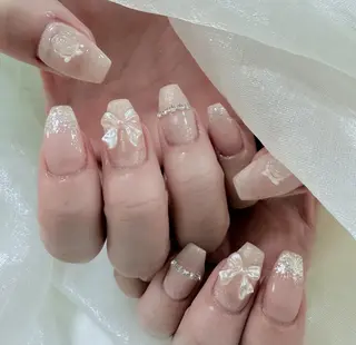 ネイル 🦋ネイルサロン ブラン🌈ゆりのネイルデザイン