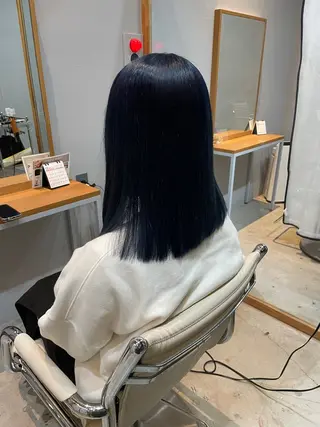 セミロング カラー 吉村 夏椰のヘアスタイル