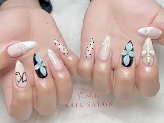 ネイル ユリ🎀長さだし/ パラジェル/持ち込みのネイルデザイン