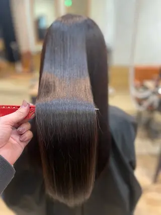 セミロング 髪質改善✂︎KODE 透明感カラーのヘアスタイル